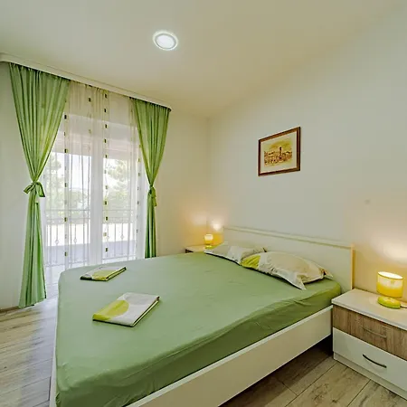 Apartment Viki - Happy Trogir