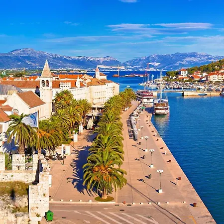 Viki - Happy Apartment Trogir