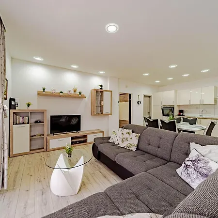 Apartment Viki - Happy *