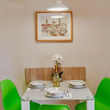 Viki - Happy Apartment