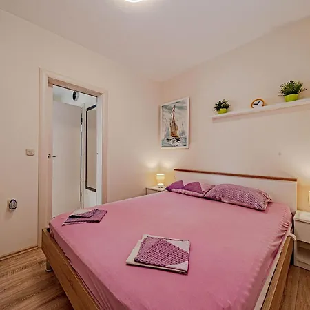 Viki - Happy Apartment *
