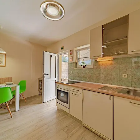 Viki - Happy Apartment *