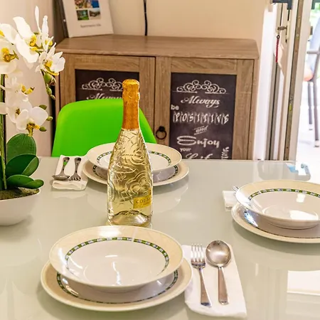 Viki - Happy Apartment Trogir