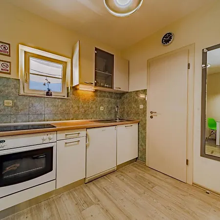 Viki - Happy Apartment